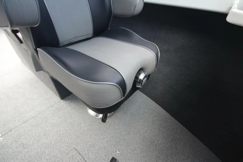 Slide: The Image of Weldcraft 210 Revolution PHT "Walleye Edition" 2023 - 5172234