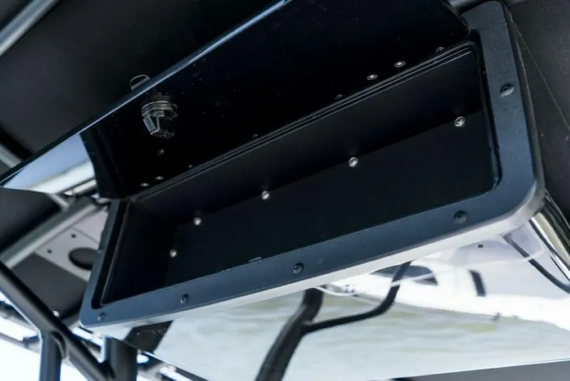 Slide: The Image of Edgewater 208CC 2025 - 5172400