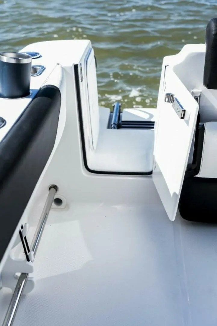 Slide: The Image of Edgewater 208CC 2025 - 5172401