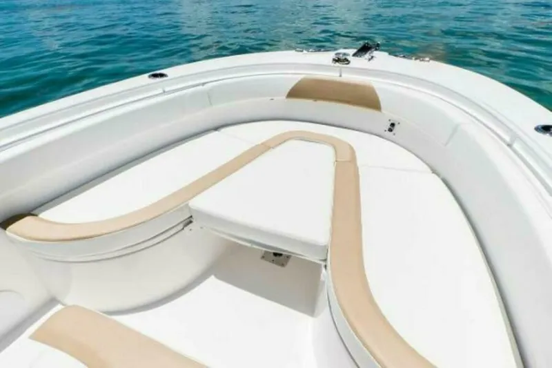 Slide: The Image of Edgewater 245CC 2025 - 5172639