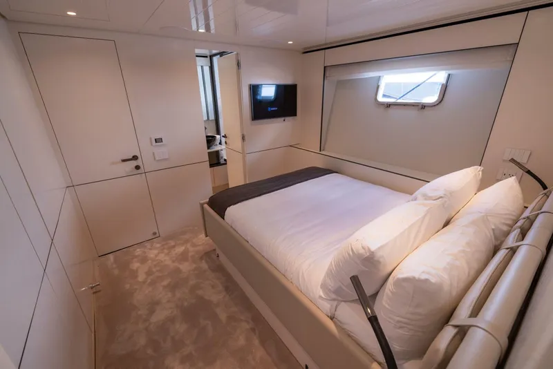 Slide: The Image of Cabin - 5173934