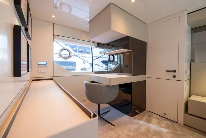 Slide: The Image of Primary Cabin - 5173935