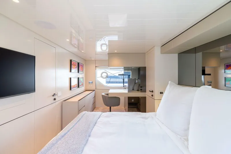 Slide: The Image of Primary Cabin - 5173936