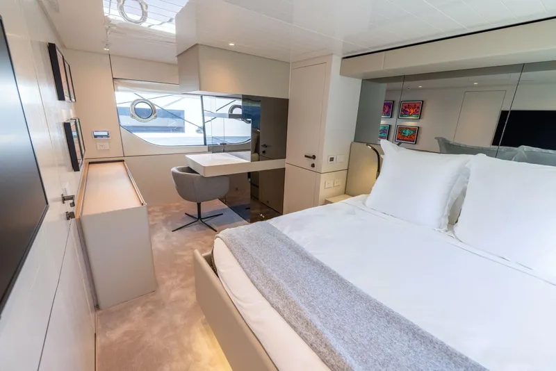 Slide: The Image of Primary Cabin - 5173937