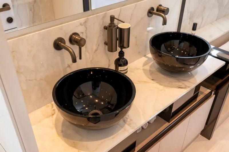 Slide: The Image of Head - 5173938