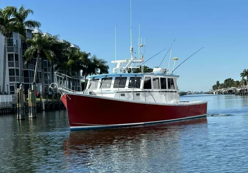 Slide: The Image of Young Brothers 45 2016 - 5173096