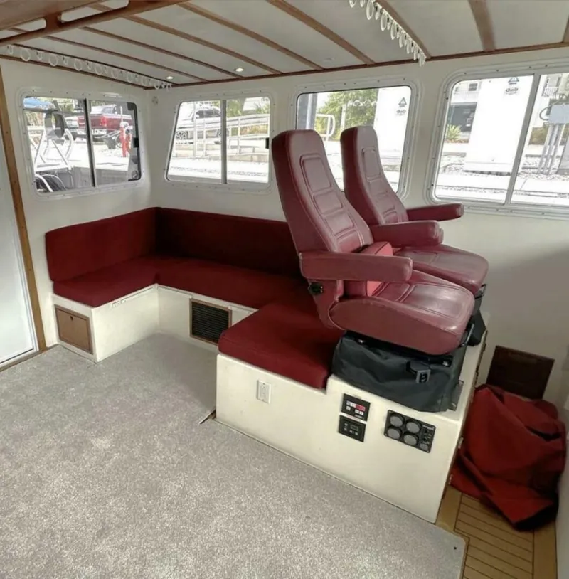 Slide: The Image of Young Brothers 45 2016 - 5173108