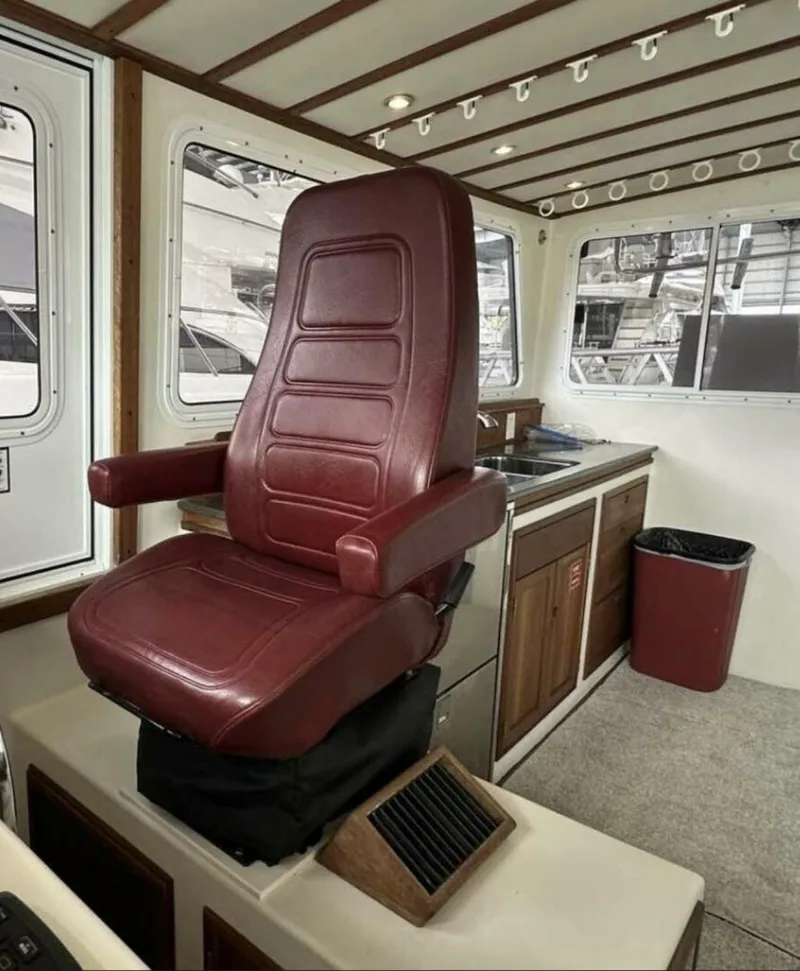 Slide: The Image of Young Brothers 45 2016 - 5173109