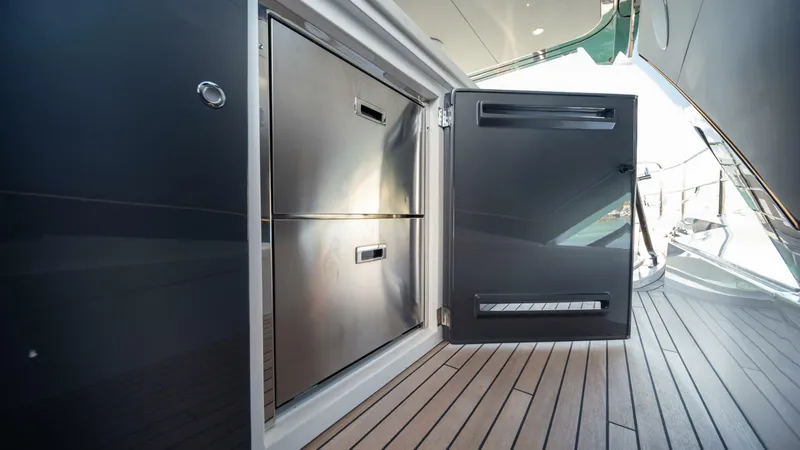 Slide: The Image of Sunseeker 88 - 5173588