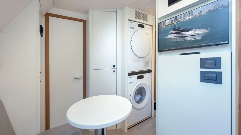 Slide: The Image of Sunseeker 88 - 5173677