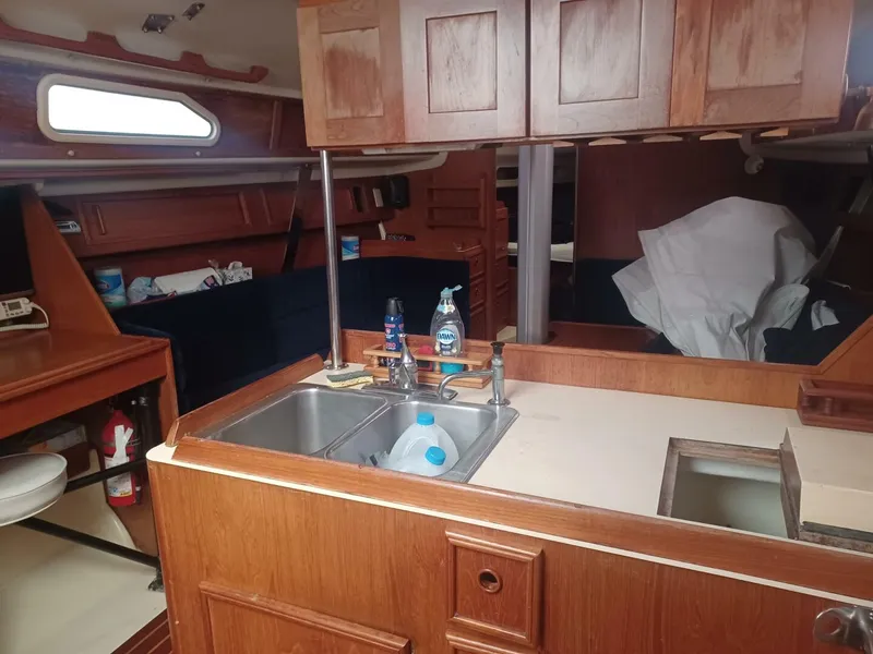 Slide: The Image of Pearson 36-2 Sloop 1987 - 5173690