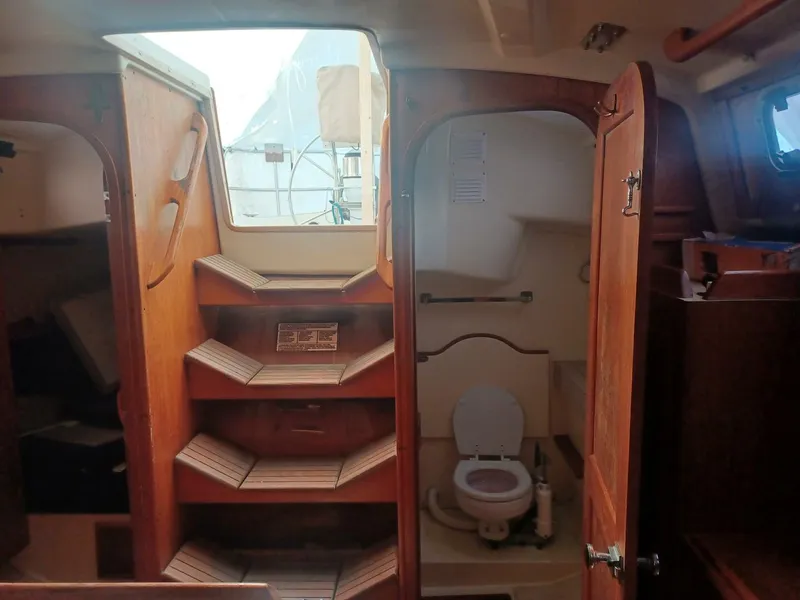 Slide: The Image of Pearson 36-2 Sloop 1987 - 5173710