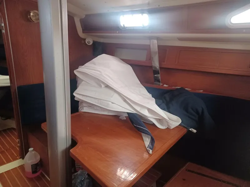 Slide: The Image of Pearson 36-2 Sloop 1987 - 5173685