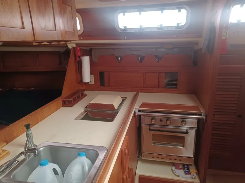 Slide: The Image of Pearson 36-2 Sloop 1987 - 5173689