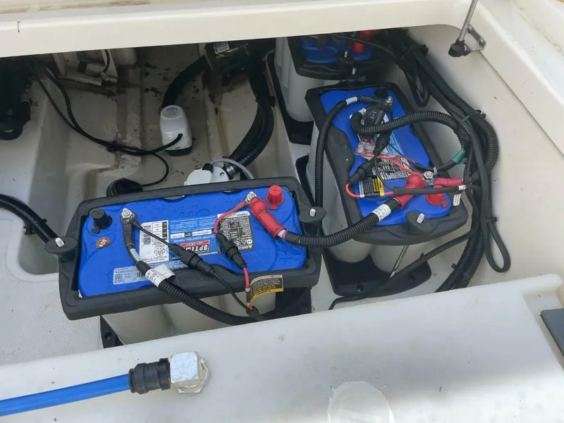 Slide: The Image of Boston Whaler 270 Vantage 2016 - 5174120