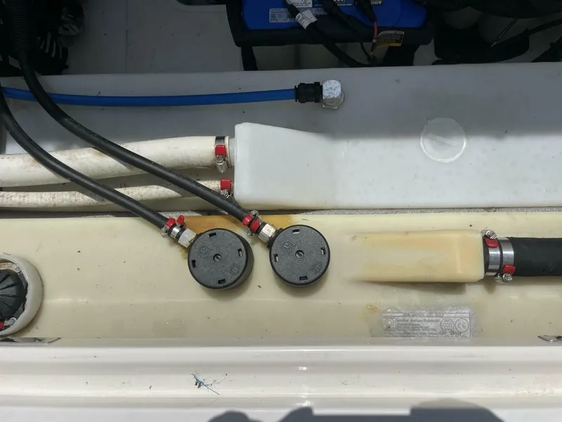 Slide: The Image of Boston Whaler 270 Vantage 2016 - 5174123