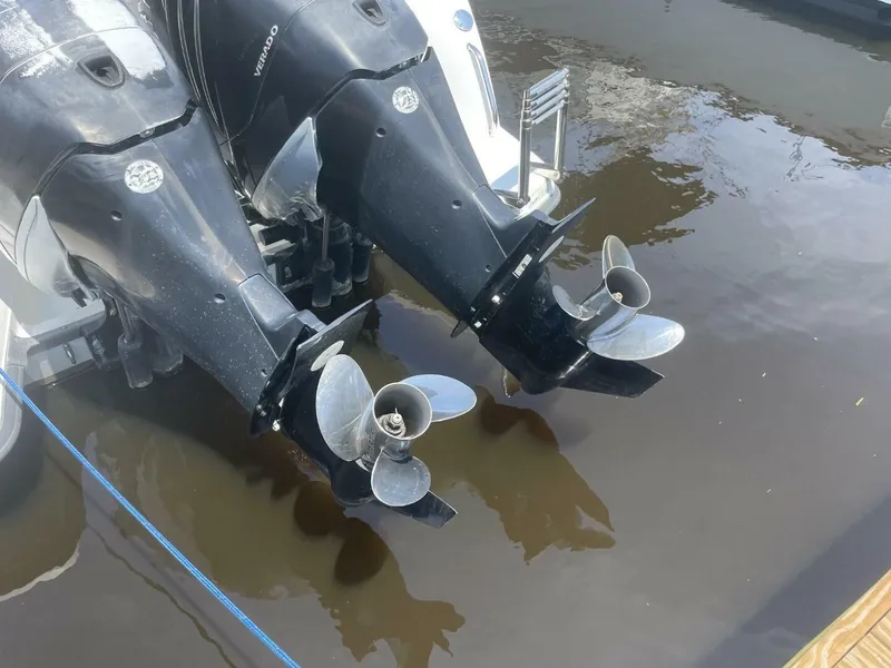 Slide: The Image of Boston Whaler 270 Vantage 2016 - 5174077