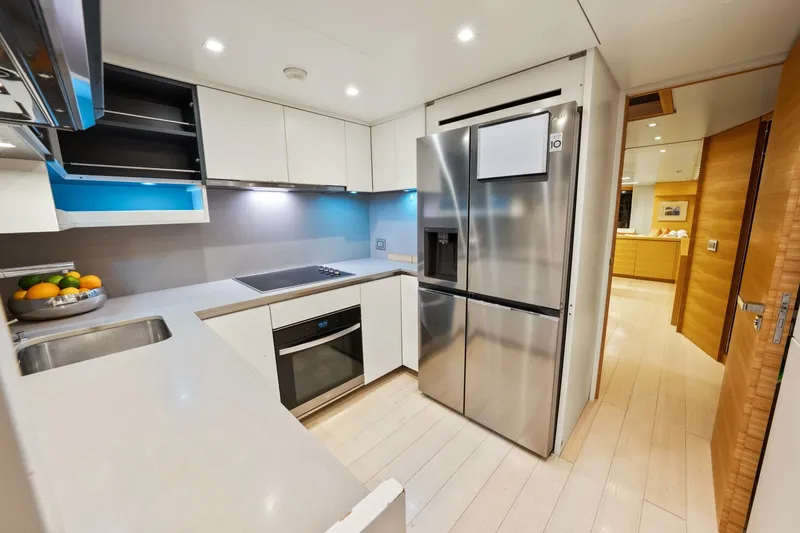 Slide: The Image of Sanlorenzo SD92 - 5174883