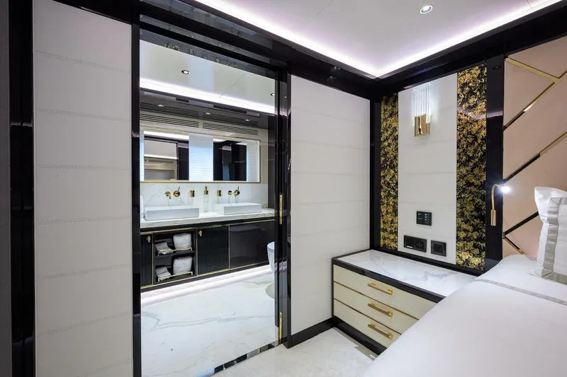 Slide: The Image of Sirena 88 - 5175240