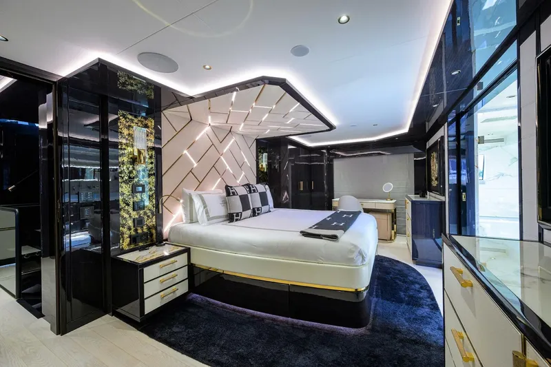 Slide: The Image of Sirena 88 - 5175248