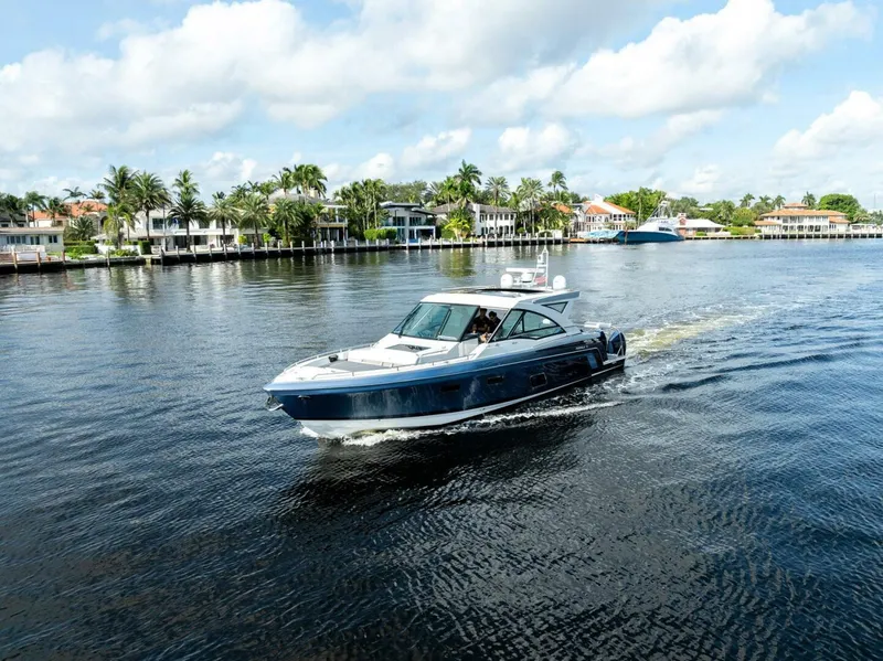 Slide: The Image of Formula 430 Super Sport Crossover 2021 - 5180606