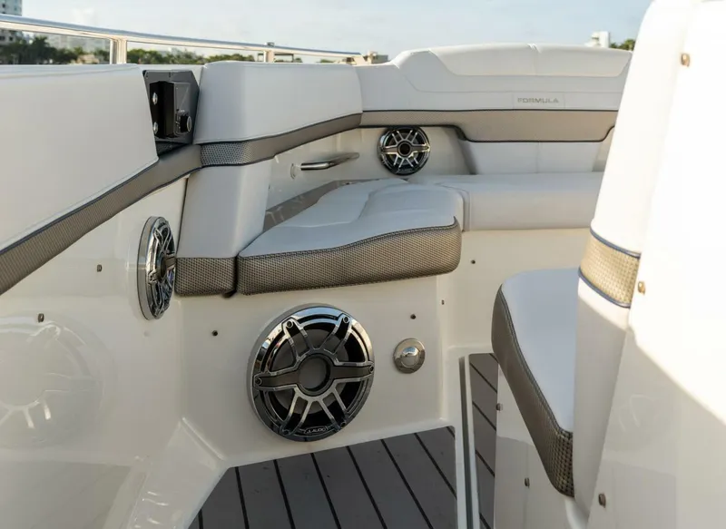 Slide: The Image of Formula 430 Super Sport Crossover 2021 - 5180610