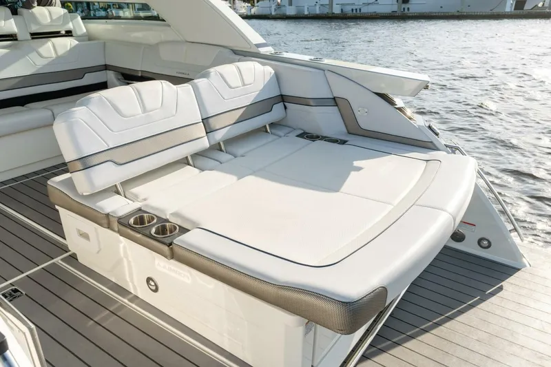 Slide: The Image of Formula 430 Super Sport Crossover 2021 - 5180617