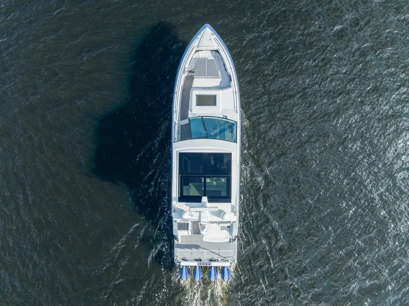 Slide: The Image of Formula 430 Super Sport Crossover 2021 - 5180596