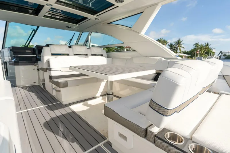 Slide: The Image of Formula 430 Super Sport Crossover 2021 - 5180633