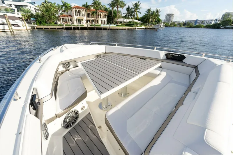 Slide: The Image of Formula 430 Super Sport Crossover 2021 - 5180635