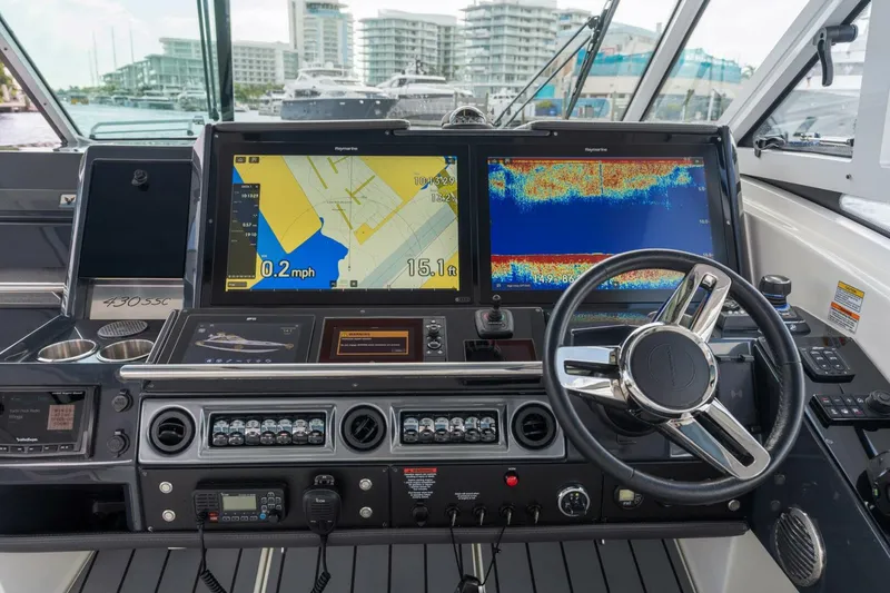 Slide: The Image of Formula 430 Super Sport Crossover 2021 - 5180649