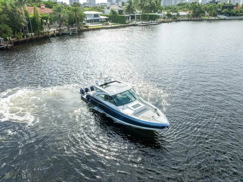 Slide: The Image of Formula 430 Super Sport Crossover 2021 - 5180601