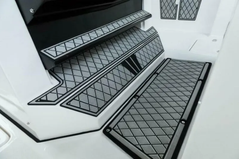 Slide: The Image of Wellcraft 302 Fisherman 2025 - 5175601