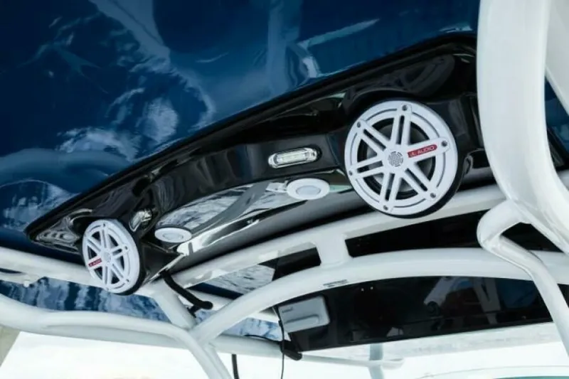 Slide: The Image of Wellcraft 302 Fisherman 2025 - 5175595