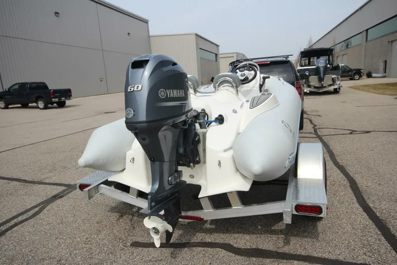 Slide: The Image of Zodiac Yachtline 440 DL PVC 2023 - 5176962