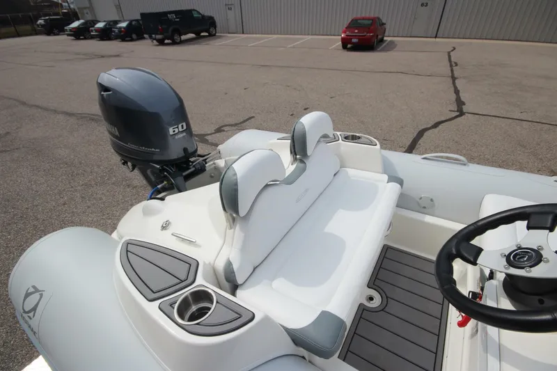 Slide: The Image of Zodiac Yachtline 440 DL PVC 2023 - 5176965