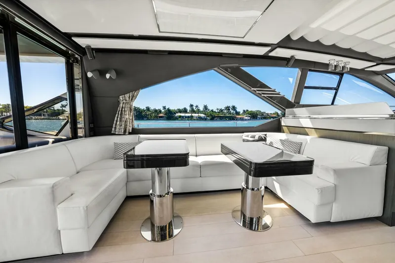 Slide: The Image of Azimut S7 - 5177240