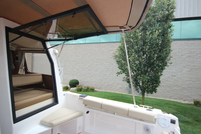 Slide: The Image of Ranger Tug R-27 Luxury Edition 2025 - 5619486