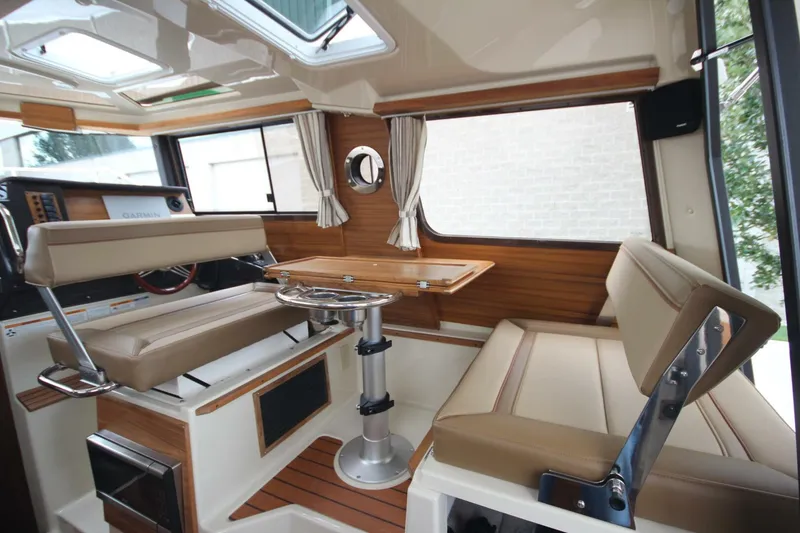 Slide: The Image of Ranger Tug R-27 Luxury Edition 2025 - 5619494