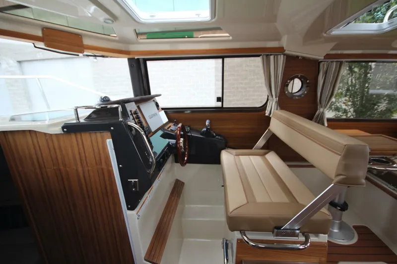 Slide: The Image of Ranger Tug R-27 Luxury Edition 2025 - 5619497