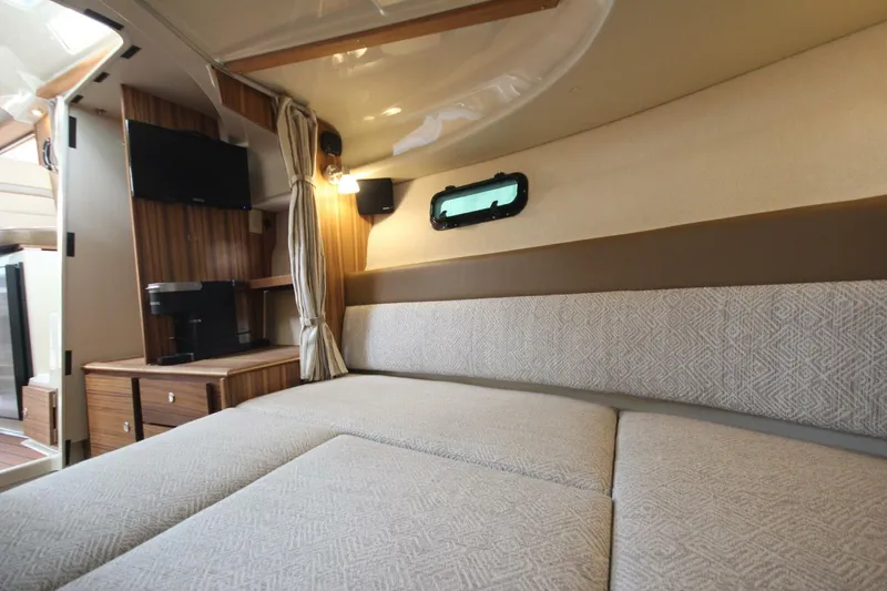 Slide: The Image of Ranger Tug R-27 Luxury Edition 2025 - 5619503