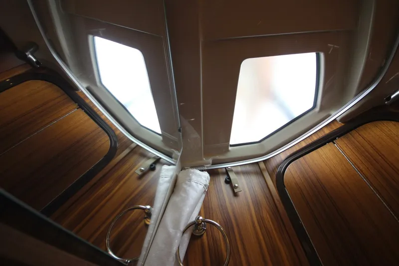 Slide: The Image of Ranger Tug R-27 Luxury Edition 2025 - 5619508