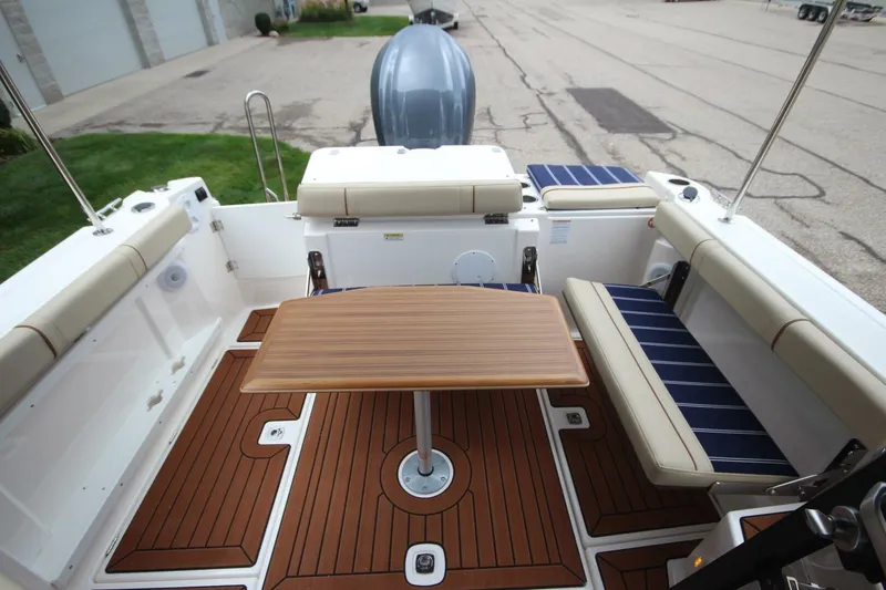 Slide: The Image of Ranger Tug R-27 Luxury Edition 2025 - 5619518