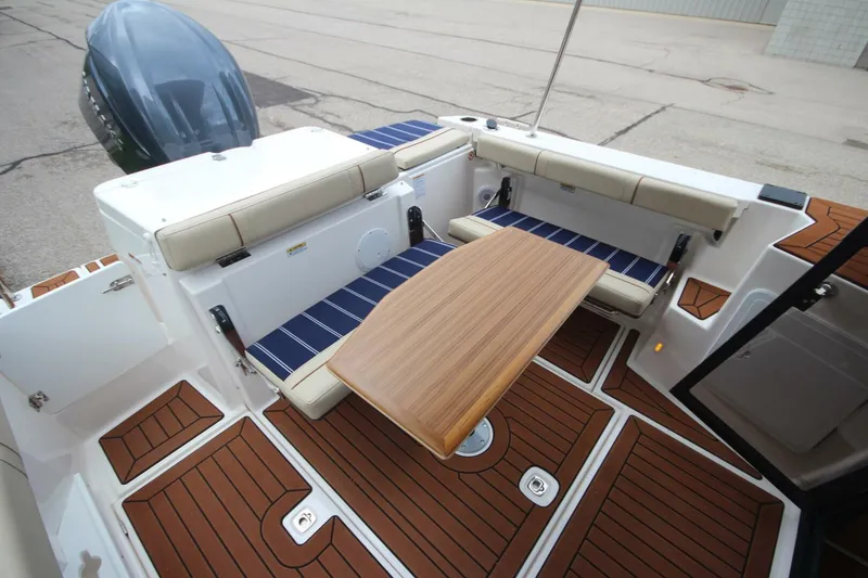 Slide: The Image of Ranger Tug R-27 Luxury Edition 2025 - 5619519