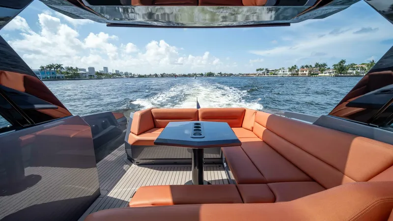 Slide: The Image of Vanquish VQ45 - 5177372