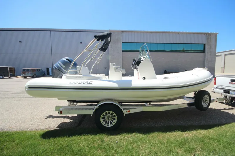 Slide: The Image of Zodiac Medline 5.8 NEO 2025 - 5440016