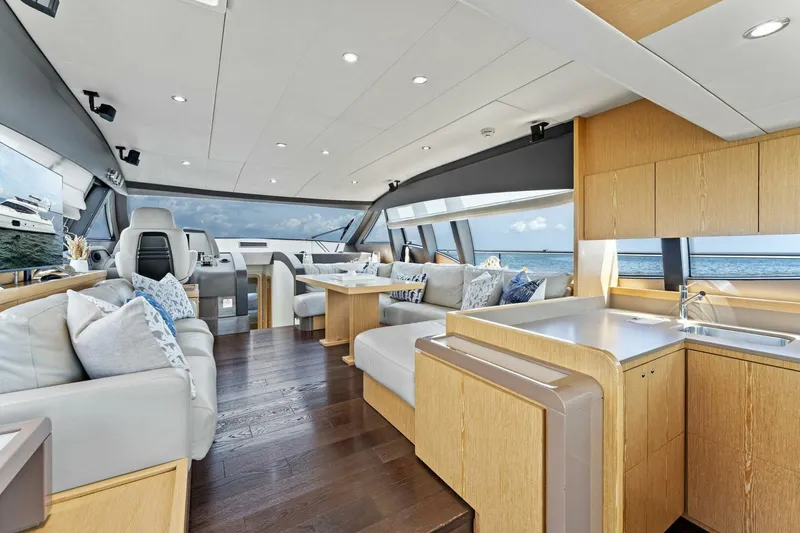 Slide: The Image of 2013 Ferretti Yachts 620 - 5177633