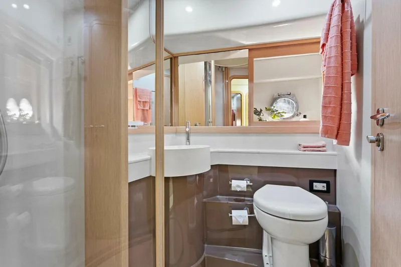 Slide: The Image of 2013 Ferretti Yachts 620 - 5177730