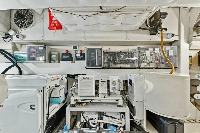 Slide: The Image of 2013 Ferretti Yachts 620 - 5177740