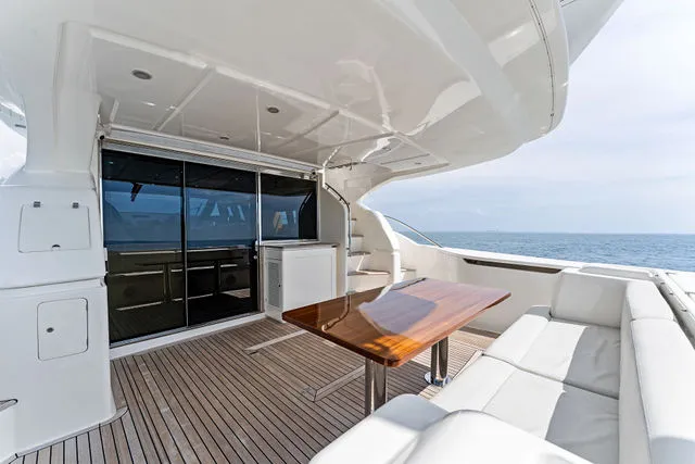 Slide: The Image of Ferretti 620 2013 - 92